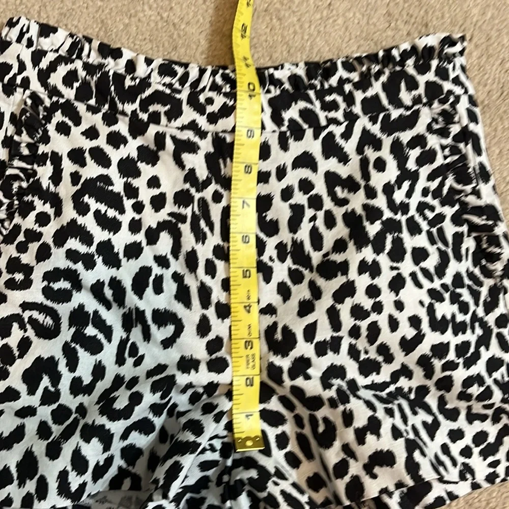 J. Crew Shorts Leopard Print Black & White Linen/Cotton Size 00 LIKE NEW